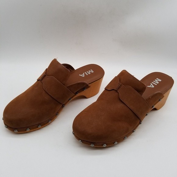 Mia Women Brown Faux Leather Daisy Slide Clog 7 - Picture 2 of 9